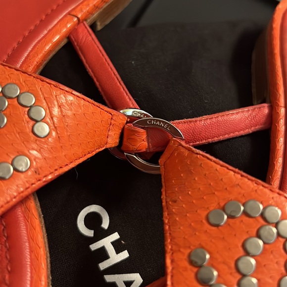 Authentic Chanel logo mules - Picture 3 of 16